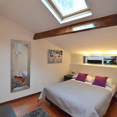 Апартаменты Tibourg Pere
