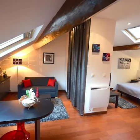 Апартаменты Tibourg Pere